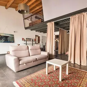  Apartment Tavola Tonda